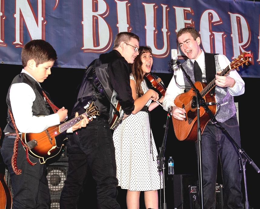 Kentucky Just Us performs at Bloomin
