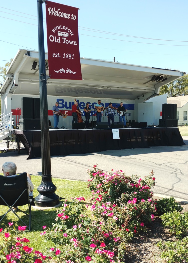Pine Island Station in Burleson 10-14-2017. Photo by Julie Tompkins