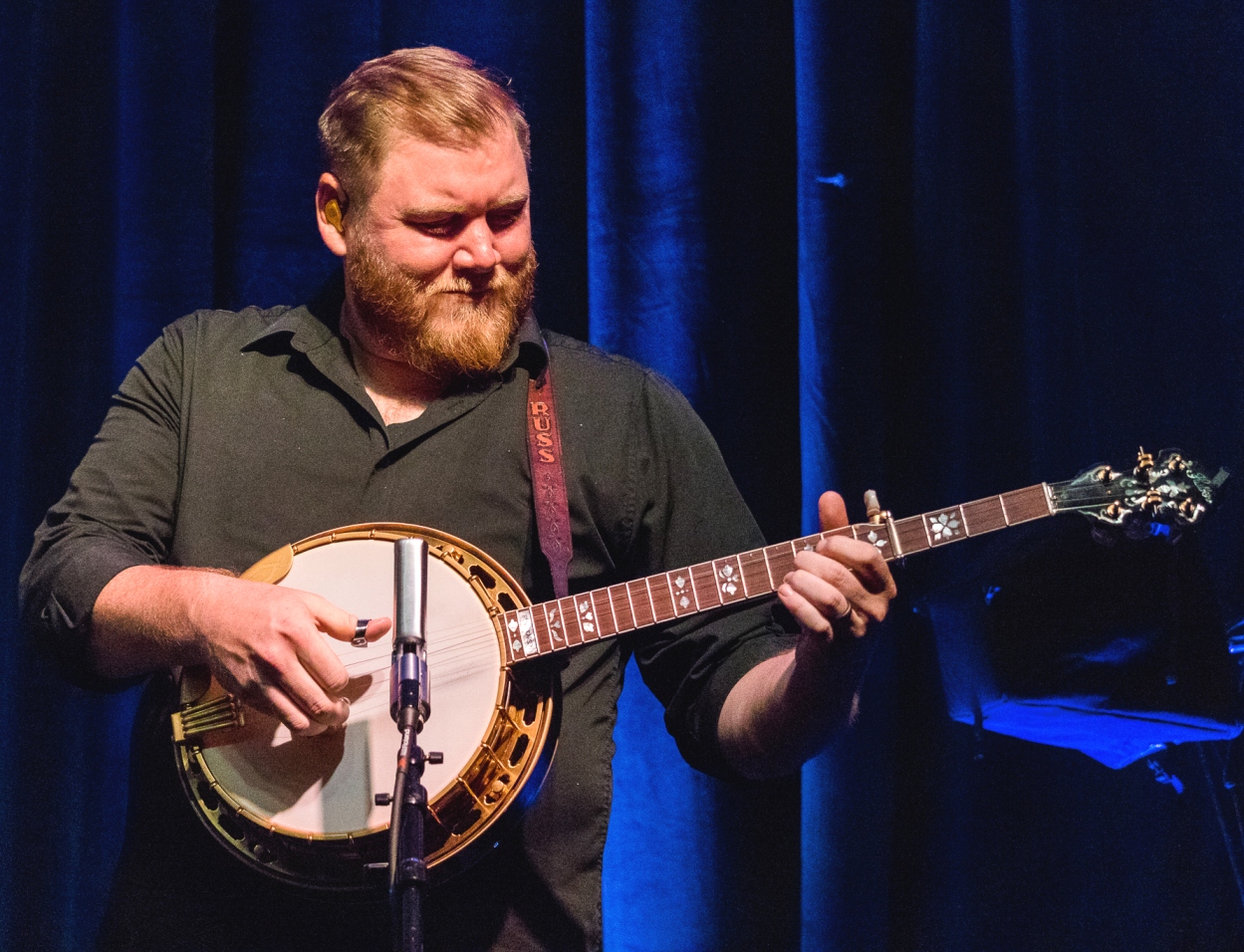Russ Carson at Farmers Branch Bluegrass Festival 2025 (by Nate Dalzell)