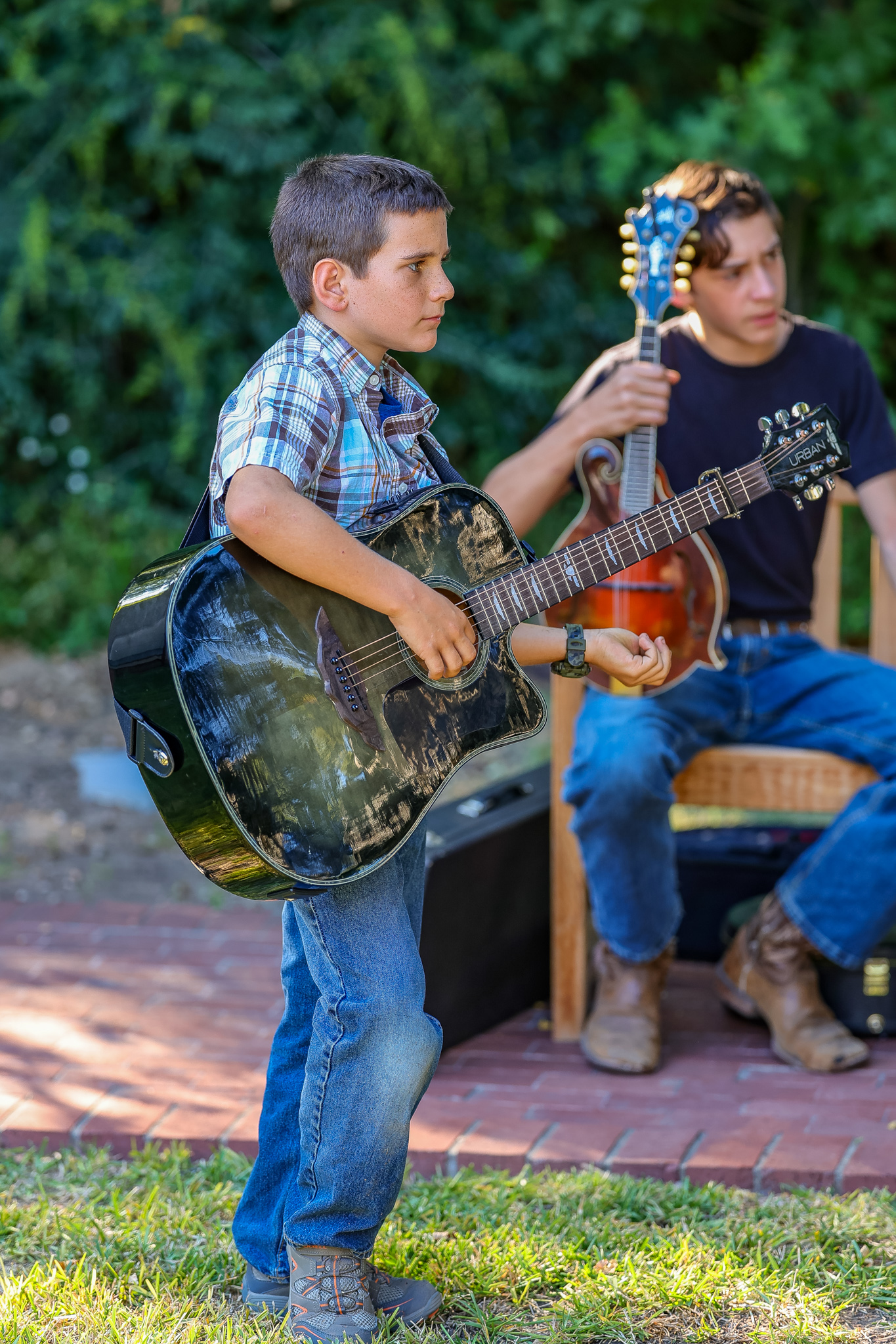 Jamming at Bloomin Bluegrass 2024 (by Randy Watkins)