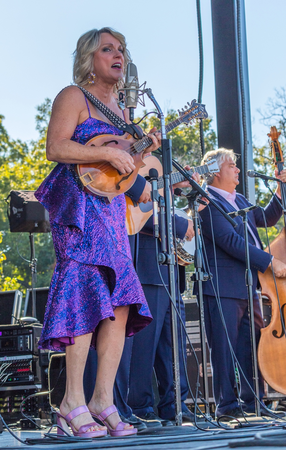 Rhonda Vincent at Bloomin Bluegrass 2024 (by Nate Dalzell)