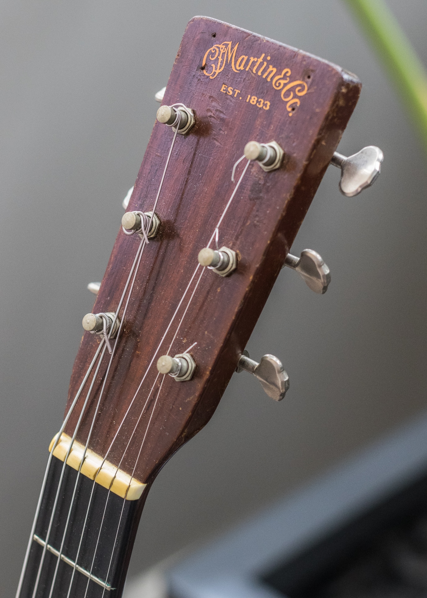Lester Flatt 1942 Martin D-18 #81197 peghead ©Nate Dalzell