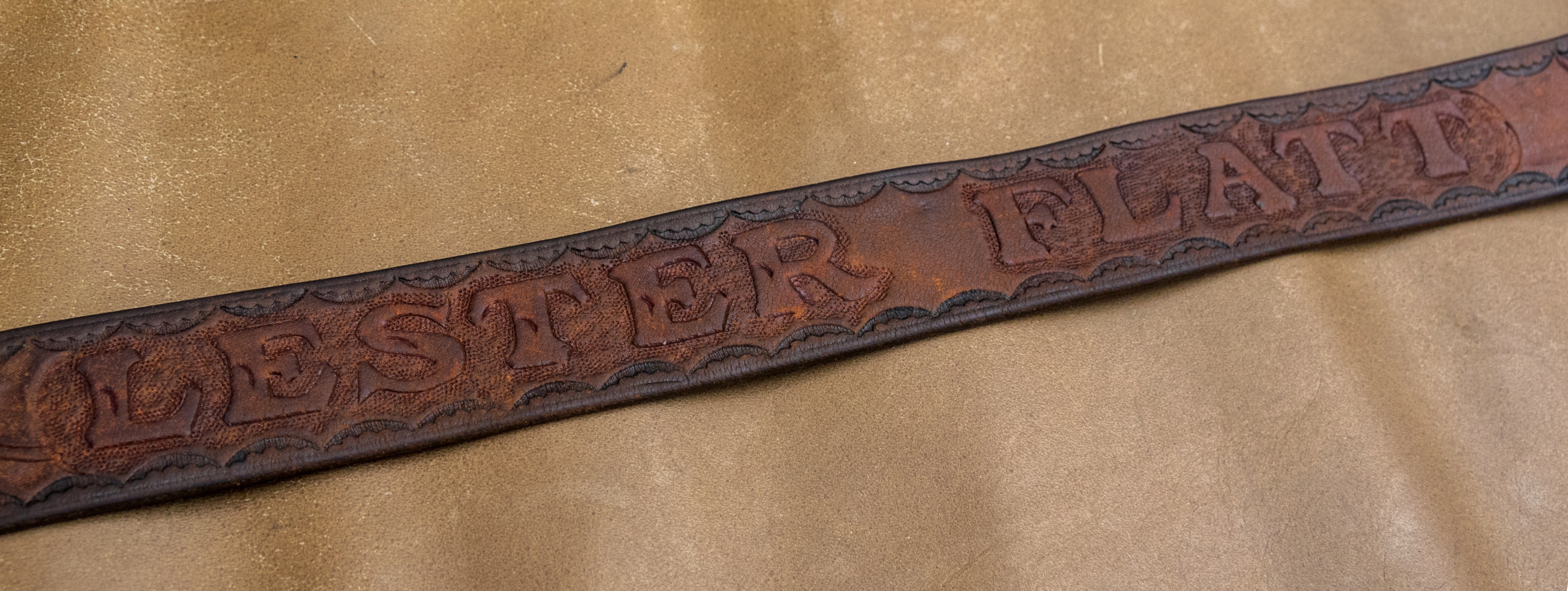 Lester Flatt 1942 Martin D-18 #81197 strap ©Nate Dalzell