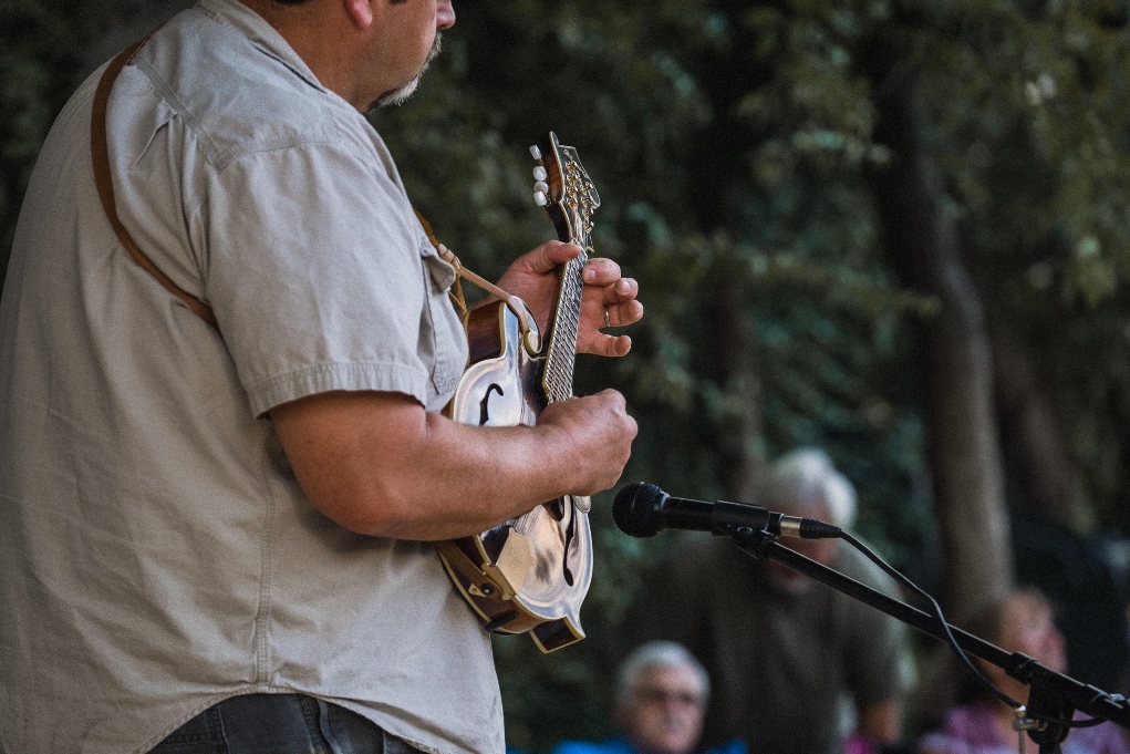 2021 NC Mandolin Championship contestant (c. Kirsten White)