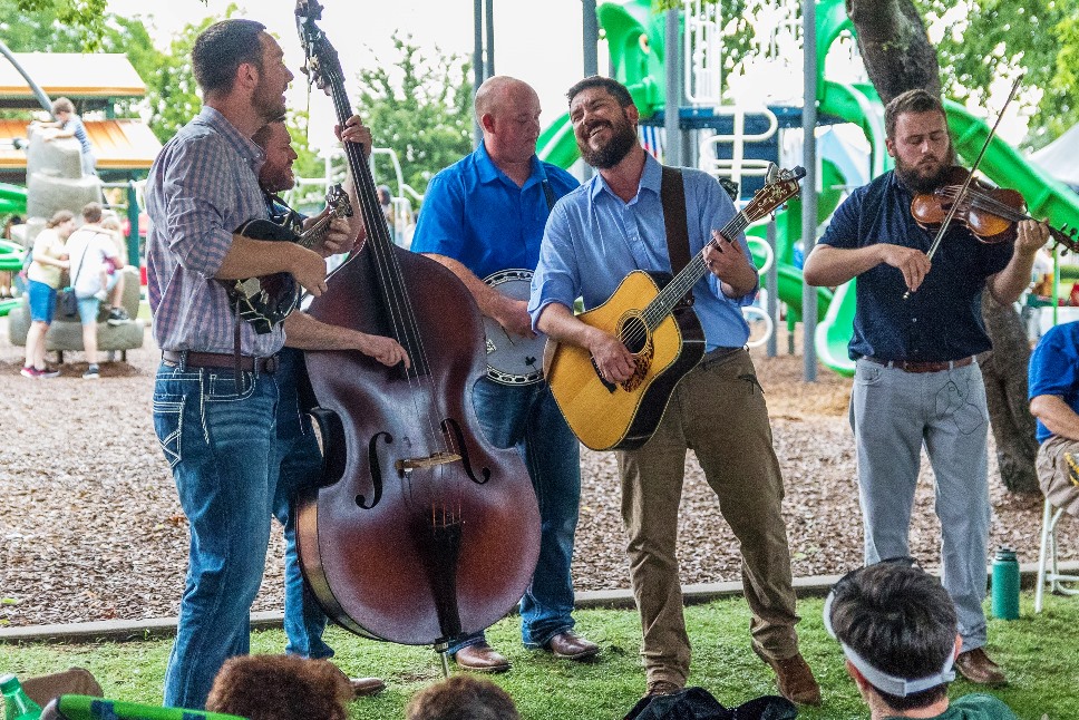 Breaking Grass acoustic set at Wylie Jubilee 2019.  ©Nate Dalzell