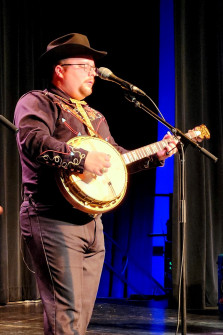 Jereme Brown of Po Ramblin Boys in McKinney Texas 11-11-2023 (by Alan Tompkins)