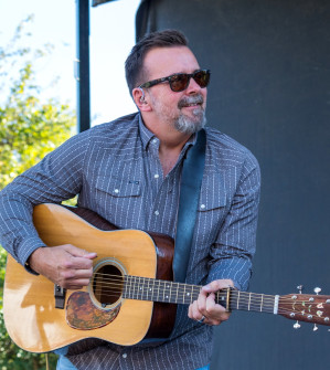 Tim Shelton at Bloomin Bluegrass 2024 (by Nate Dalzell)