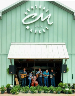 Bobby Giles & Music Mountain at Central Market Plano, May 20 2017 (by Alan Tompkins)