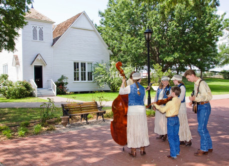 Sowell Family Pickers at Dallas Heritage Village Front Porch Showdown, May 2014. Courtesy Bud Maller.
