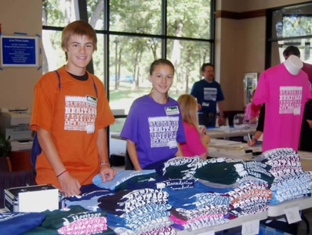 Chase and Paige volunteering at BHF 2009 (9-19-2009)