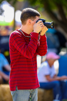 Nate Dalzell at Bloomin Bluegrass 2024 (by Randy Watkins)