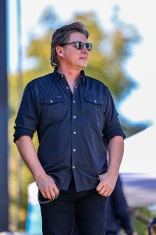 Ronnie Bowman at Bloomin Bluegrass 2024 (by Randy Watkins)