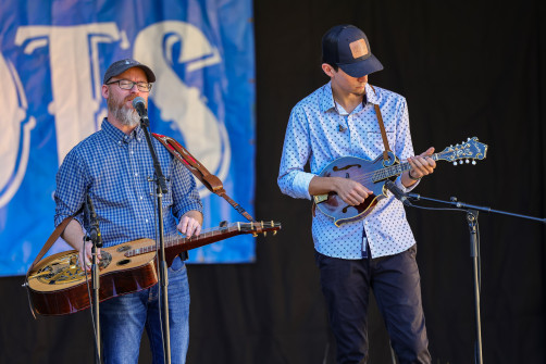 Scott Owen and Sam Smith at Bloomin Bluegrass 2024 (by Randy Watkins)