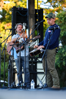 Dan Tyminski and Gaven Largent at Bloomin Bluegrass 2024 (by Randy Watkins)