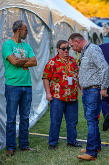 Michael Cleveland & Matt Tessier at Bloomin Bluegrass 2024 (by Randy Watkins)