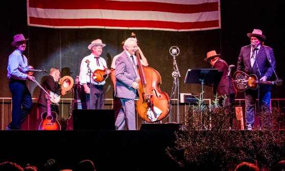 Del McCoury with the Earls of Leicester (Oct 2017)(photo by Nate Dalzell)
