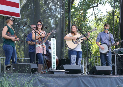 Gold Heart at Bloomin' Bluegrass Festival 2016. Photo by Nathaniel Dalzell.