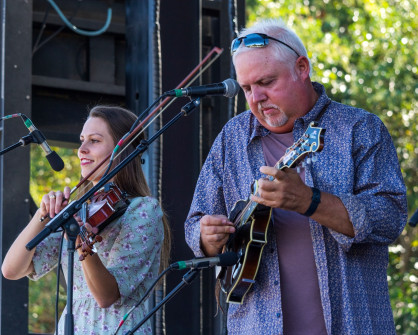 Hailey Darwin and Ron Inscore at Bloomin Bluegrass 2024 (by Nate Dalzell)