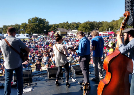 Sierra Hull, Sam Bush, and friends, Bloomin' 2019 (by Alan Tompkins)