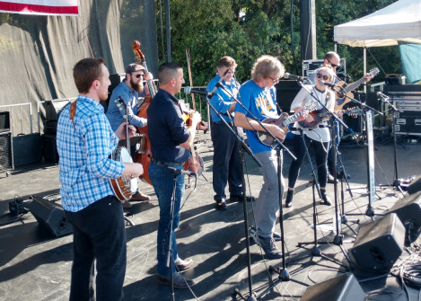 Sierra Hull, Sam Bush, and friends, Bloomin' 2019 (by Alan Tompkins)