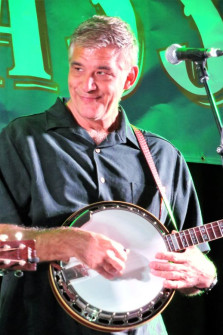 Steve Huber at Bloomin' Bluegrass 2018 (photo by Paula Goforth)