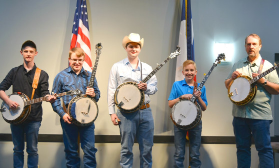 2019 Top 5 Texas Banjo Contestants.  Photo by Fred Knorre.
