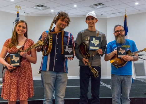 2022 Texas Mandolin Champions (by Nate Dalzell)