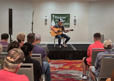 2025 Texas Guitar Championship Contestant Scott Owen in competition (by Alan Tompkins)