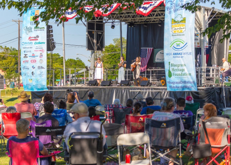 Gold Heart at Wylie Jubilee 2022. ©Nate Dalzell